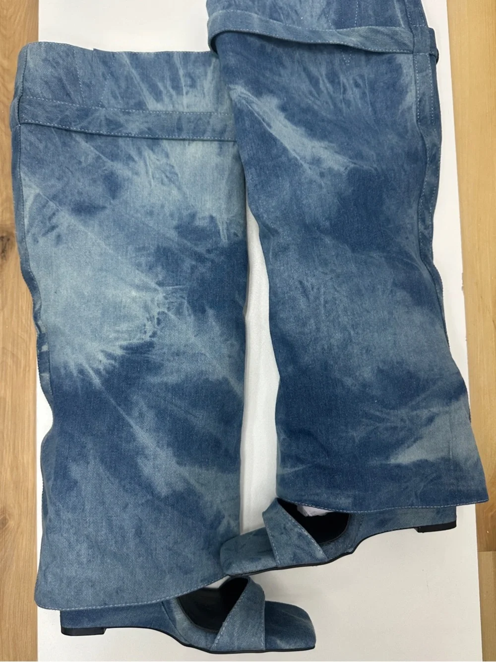 NIB Azalea Wang Marietta Denim Fold Over Open Toe Wedge Boots Tie Dye Size 9